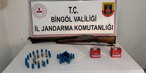 Jandarma Muhtelif Miktarda Esrar Maddesi Ele Geçirdi