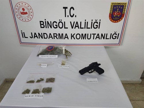 Bingöl Jandarması Muhtelif Miktarda Uyuşturucu Madde Ele Geçirdi