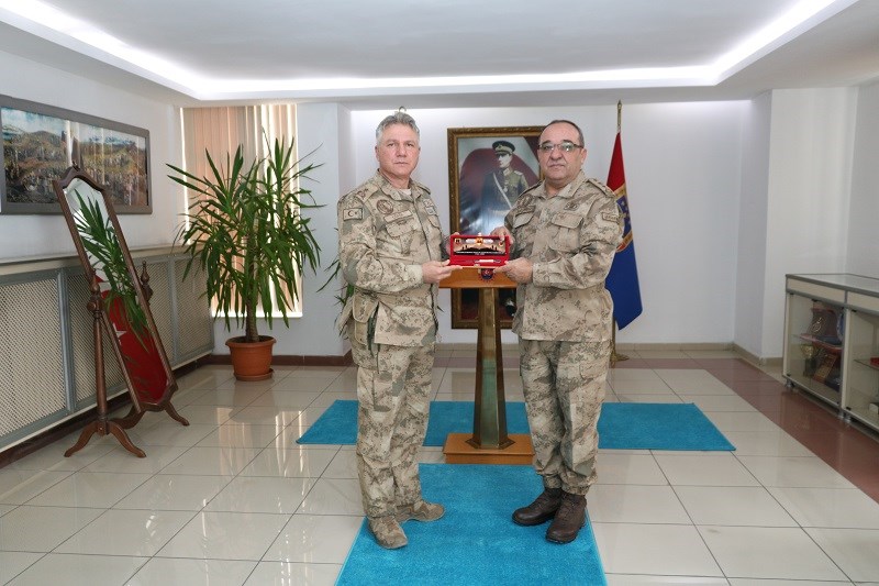 Foça Jandarma Komando Okul ve Eğitim Merkezi Komutanı Tuğgeneral Vedat ÇOLAK' ın Ziyareti (21 Şubat 2020)